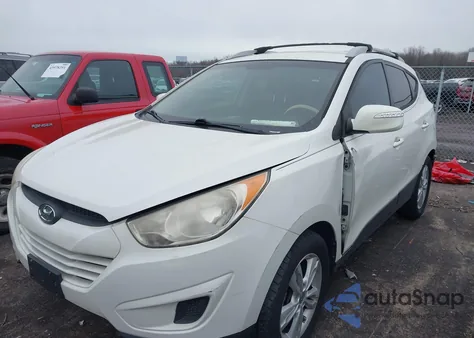 2012 Hyundai Tucson Gls z USA, uszkodzony, nr VIN KM8JUCAC3CU493524